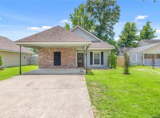 2635 Magnolia Ln, Lake Charles, LA 70605