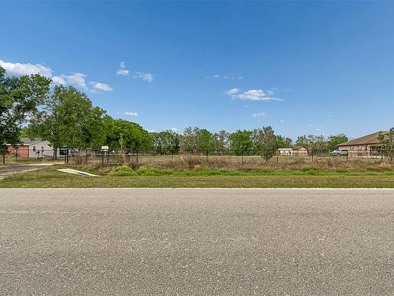 4th image of 22125 26TH AVENUE E LOT 1