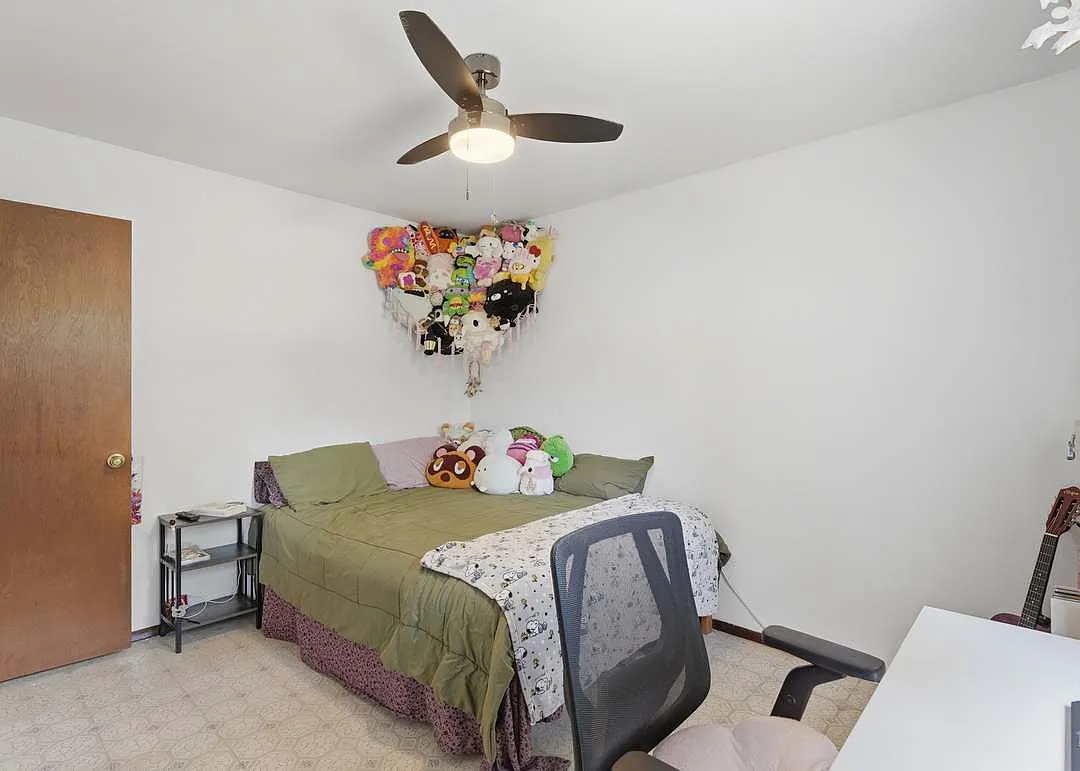 3 bed, 1128 sqft, $1,750 — Photo 2