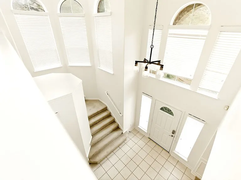 119 Baythorne — Photo 12