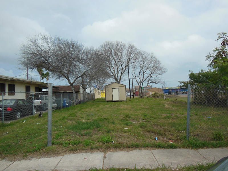 1st image of 1634 10th St