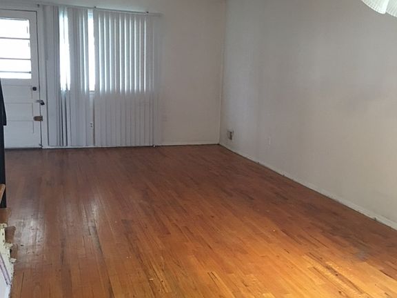 2nd image of 21 Berry Ave W