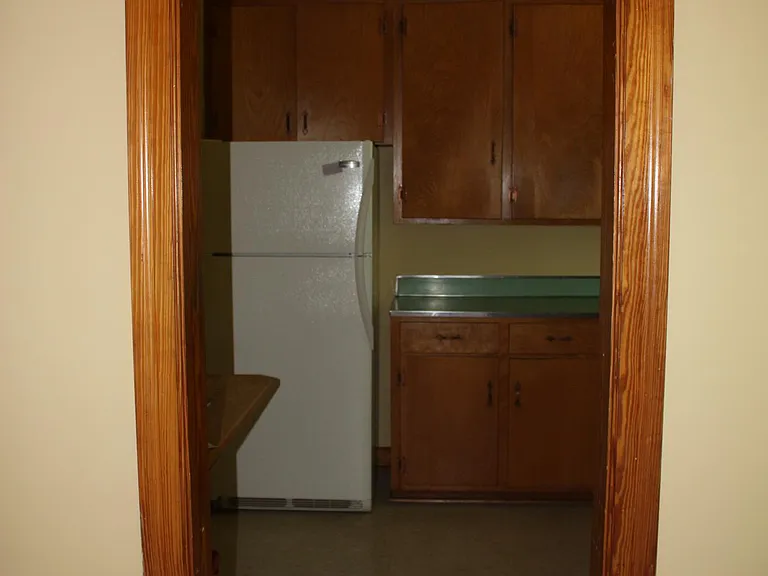 2408 Sunset Rd — Photo 3