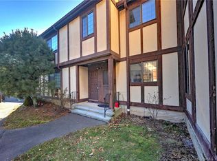 576 Swanson Cres #576, Milford, CT 06461