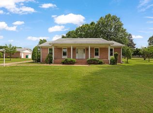 1410 Northwood Dr, Huntingdon, TN 38344