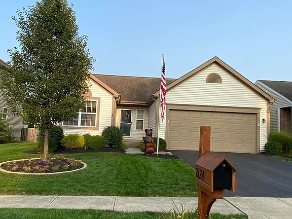 2nd image of 2124 Winding Hollow Dr