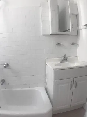 Rented by Axxess Realty Group | media 21