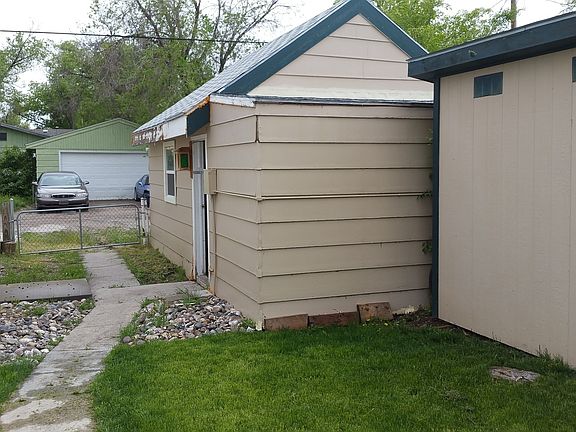 5th image of 1023 E Pershing Ave