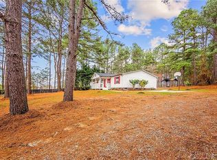 91 Blanchard Rd, Sanford, NC 27332