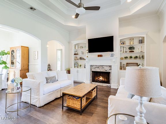 4th image of 108 Coco Palm Ct