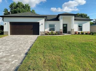2804 NE 5th Pl, Cape Coral, FL 33909