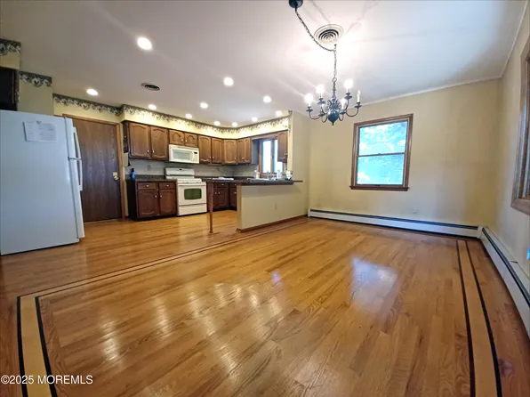 49 Westport Drive, Toms River, NJ 08757