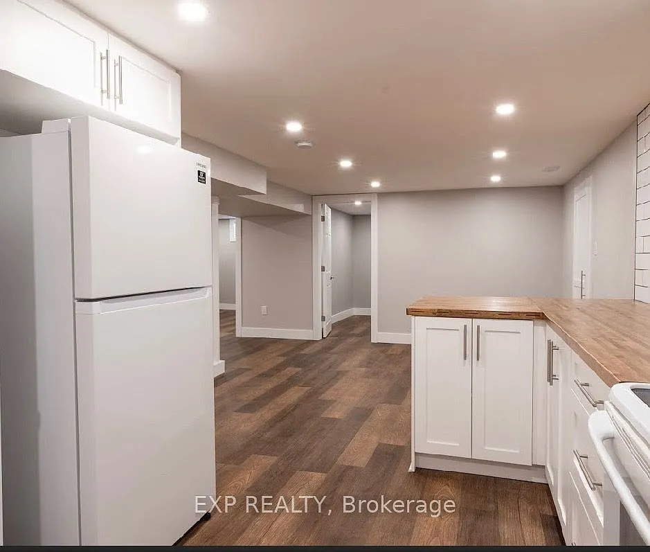2 bed, $2,000 — Photo 2