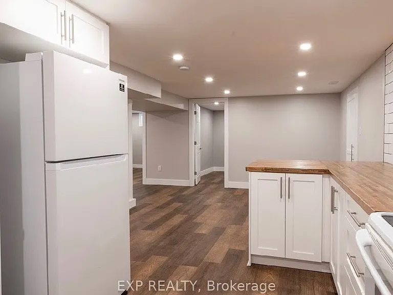 393 E 16th St #BASEMENT — Photo 2