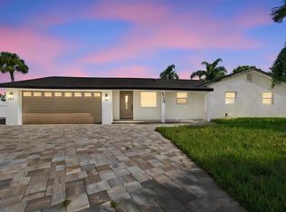 8725 THORNWOOD LANE, TAMPA, FL 33615