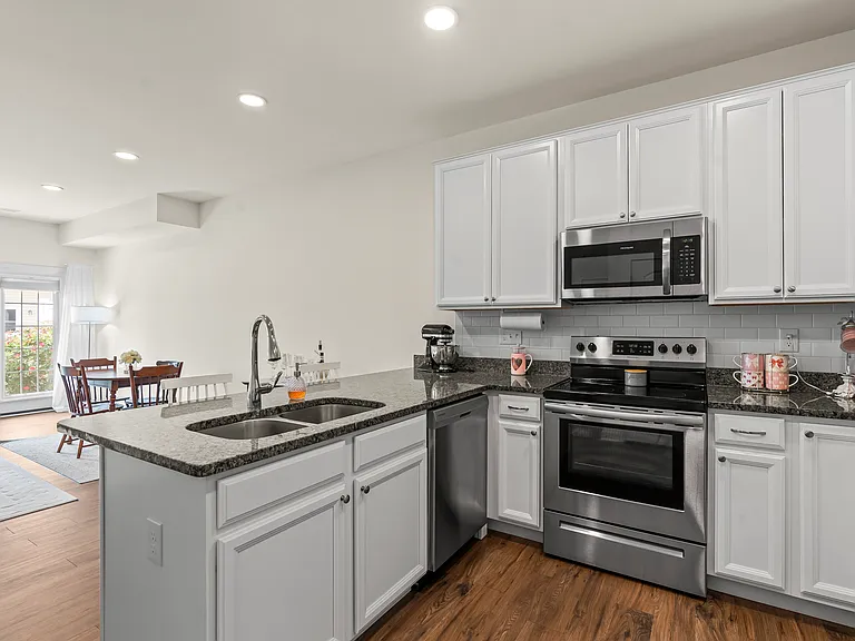 42 Polygon Pl — Photo 14