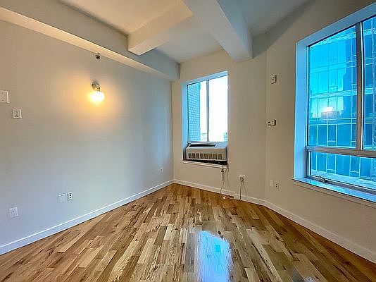 1st image of 2928 41st Ave APT 1203