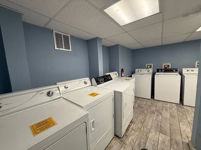 1718 N Indiana Ave #1 — Photo 10