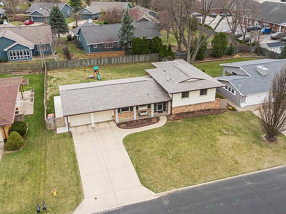 4th image of 514 W Clybourn Ct