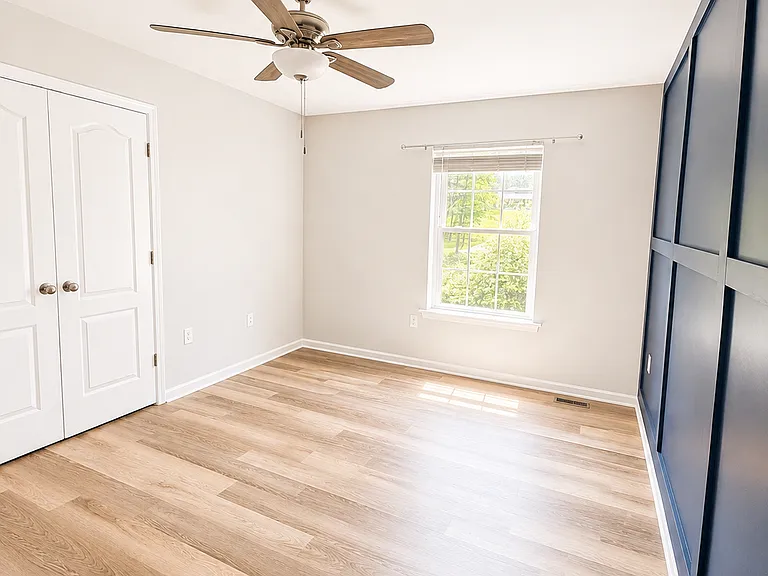 205 Carriage Walk Dr — Photo 25