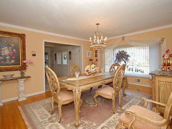 Extra Large Dining Room
