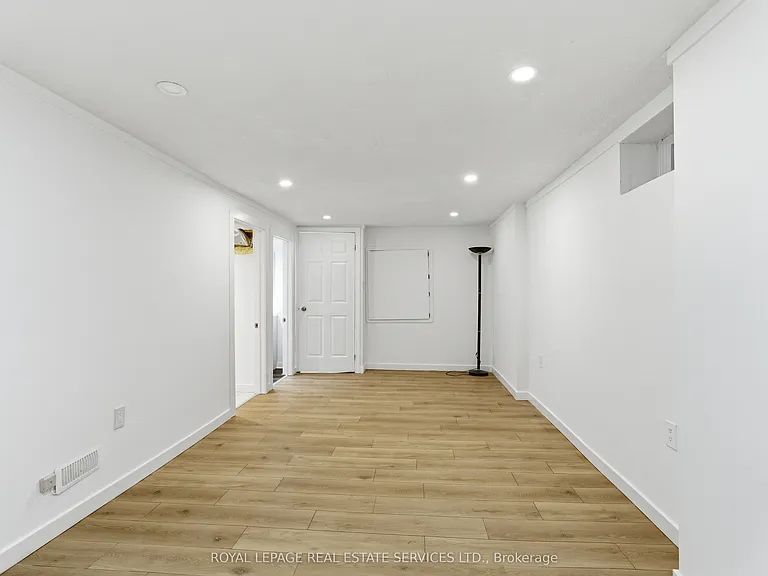 341 Rexford Dr — Photo 35