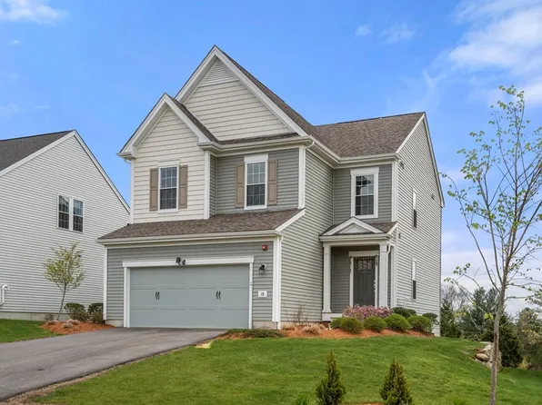 15 Cherry Ln #15, Hopkinton, MA 01748