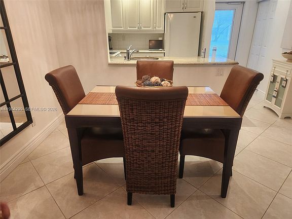 4th image of 5101 NW 34th St APT 101