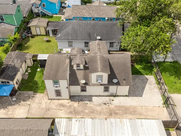 911 Wooding St, Houston, TX 77011