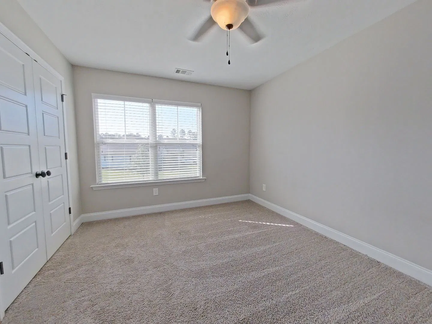 Whispering Pines 4 Bedroom 3.5 Bathroom Rental in Evans, Ga — Photo 4