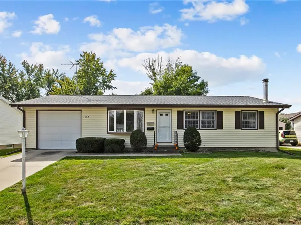 1065 W 10th Ave, Marion, IA 52302