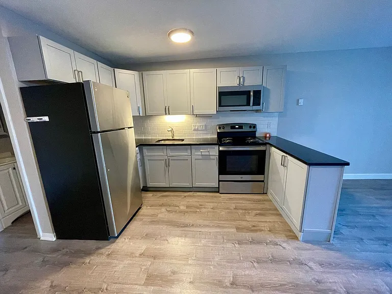 Villa Square LLC — Photo 44