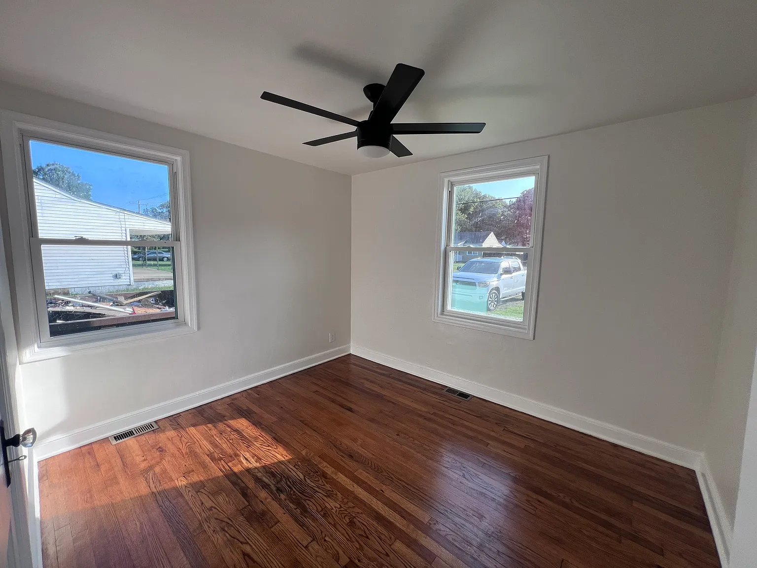 2 bed, 700 sqft, $1,700 — Photo 4