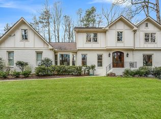 1374 W Wesley Rd NW, Atlanta, GA 30327