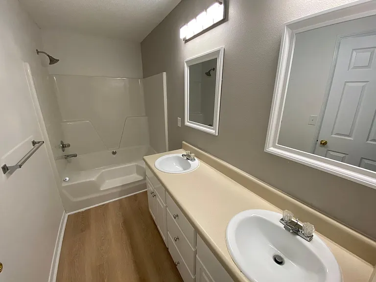 6229 Cottage Woods Dr — Photo 11