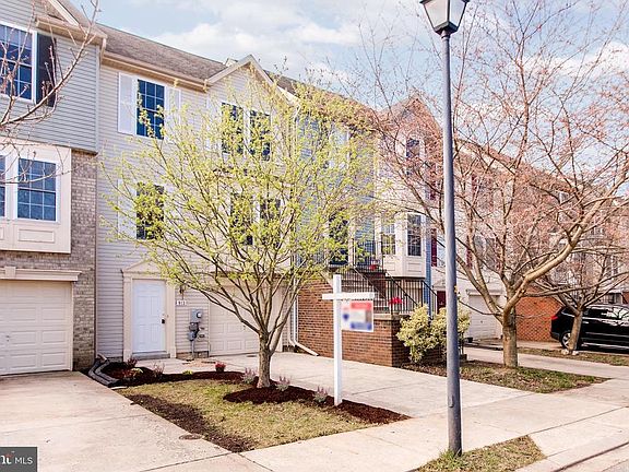 3rd image of 913 Mercer Dr