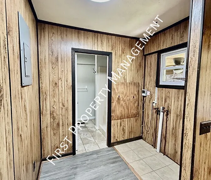 104 Foster St — Photo 22