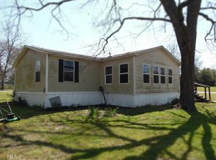 129 Peach St, Cochran, GA 31014