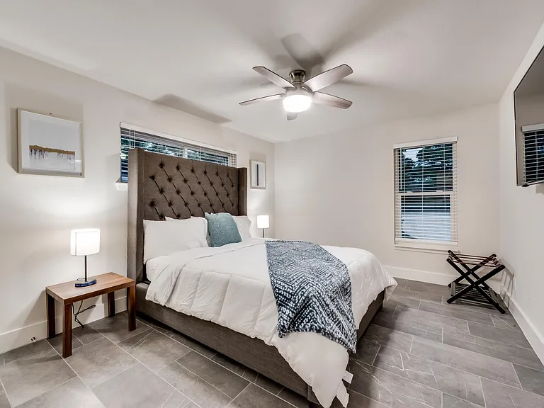 6217 Alpha Rd — Photo 36