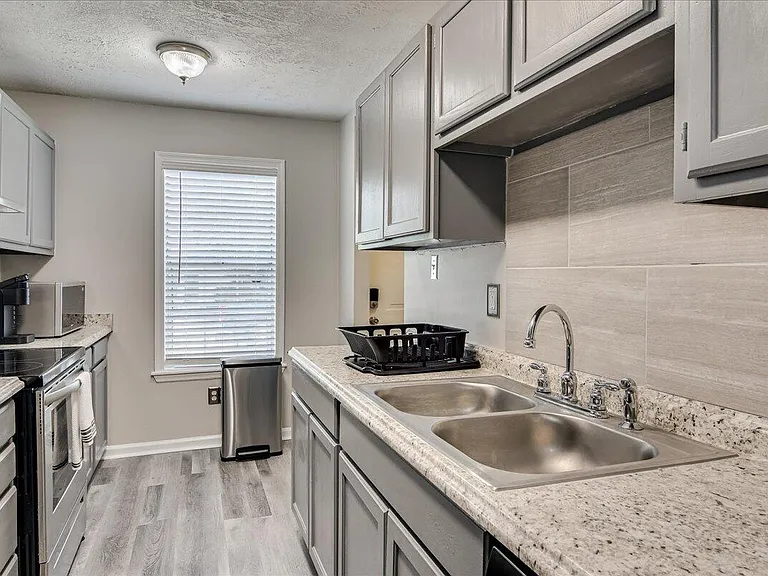 23 Londonberry Ln — Photo 17