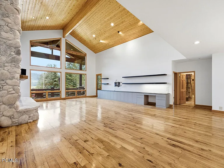 2505 Silver Cloud Dr — Photo 1
