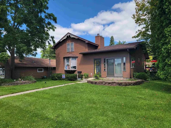 2915 13th St, Monroe, WI 53566