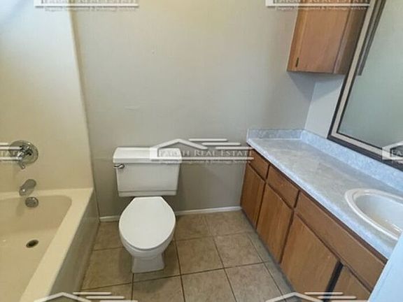 5th image of 5998 Wilbarger St #3