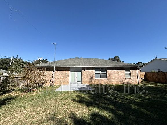 2nd image of 5837 Quietwood Dr