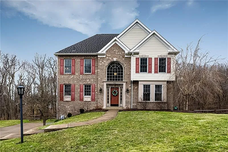721 Bridle Path Dr photo 1
