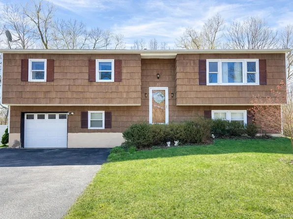 37 Half Hollow, Monroe, NY 10950