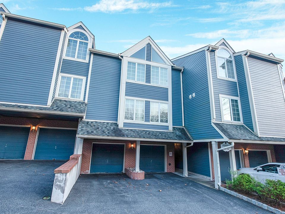 1st image of 233 Cambridge Dr
