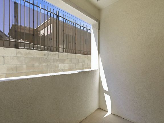 4th image of 2025 New Jersey St #103