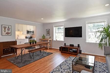 2nd image of 8203 Grubb Rd