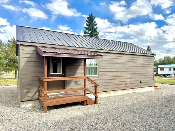 518 E Larime St, White Sulphur Springs, MT 59645